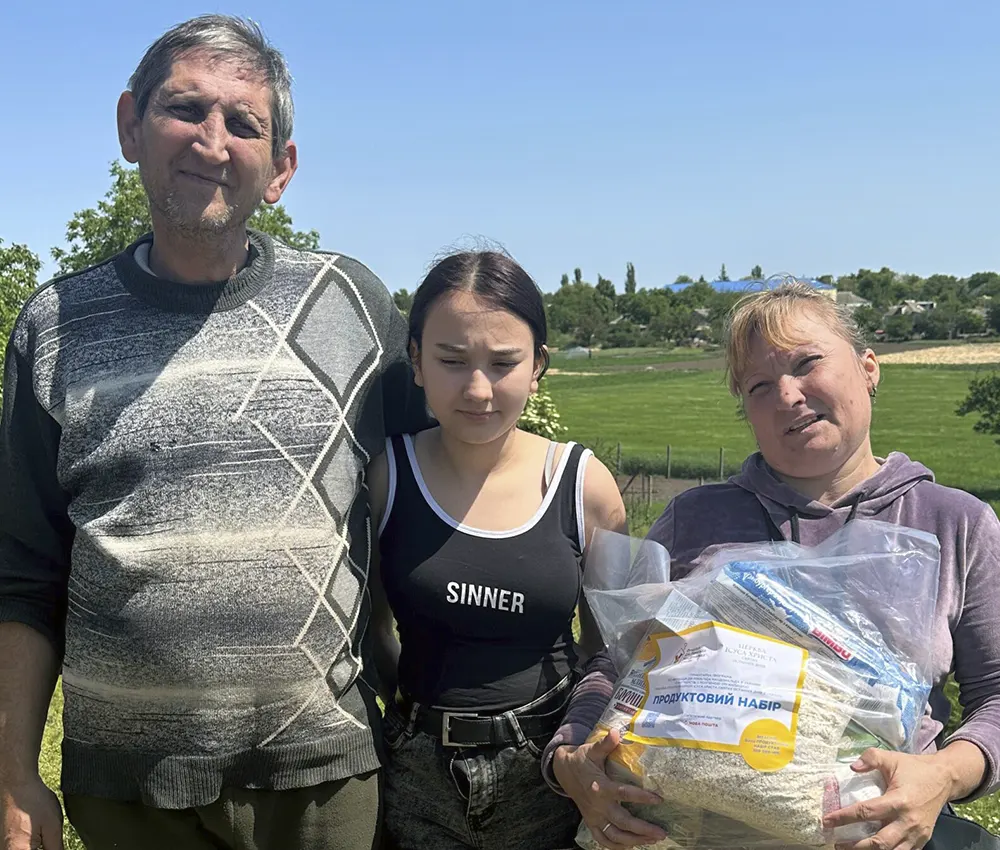 Фундація передала більше 300 000 пакунків з харчовими продуктами